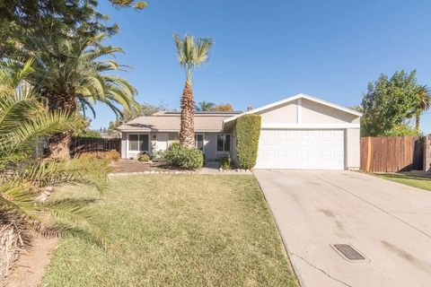 Tiny photo for 460 E 2nd St, Rialto, CA 92376 (MLS # SW25274701)