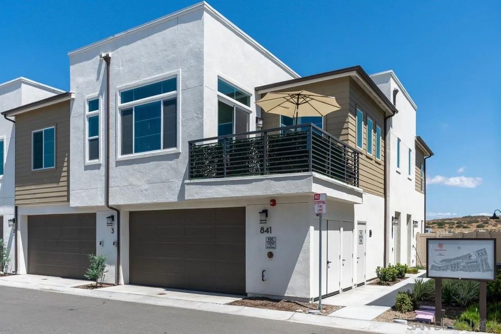 Photo of 841 Hana Ave #3, Chula Vista, CA 91911 (MLS # 260009363)