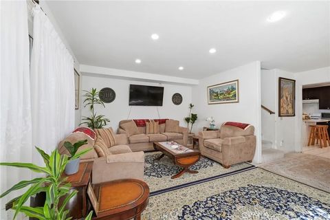Tiny photo for 7857 Embry Pt, Mira Mesa, CA 92126 (MLS # WS25245829)