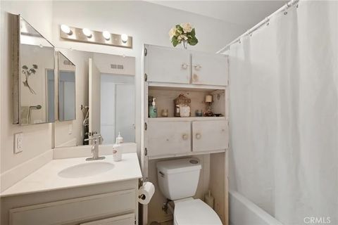 Tiny photo for 7857 Embry Pt, Mira Mesa, CA 92126 (MLS # WS25245829)