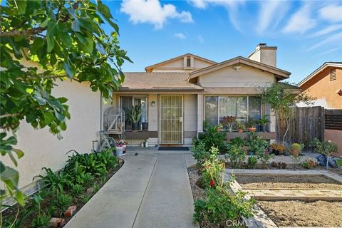 Tiny photo for 7857 Embry Pt, Mira Mesa, CA 92126 (MLS # WS25245829)
