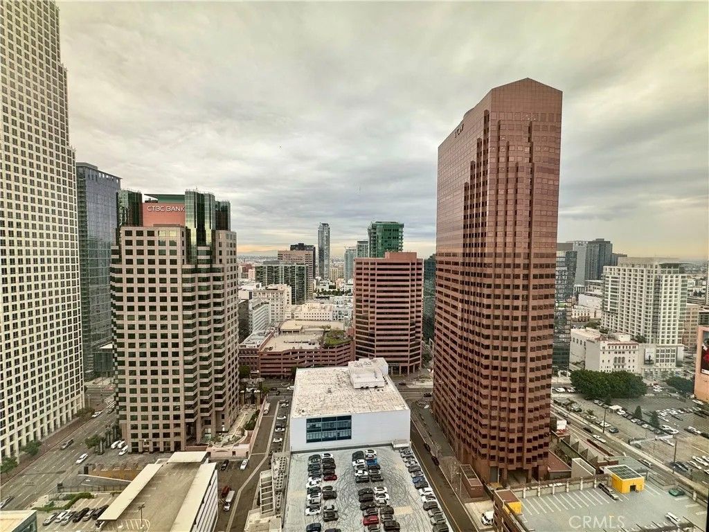 Photo of 877 Francisco #3007, Los Angeles, CA 90017 (MLS # CV26022721)