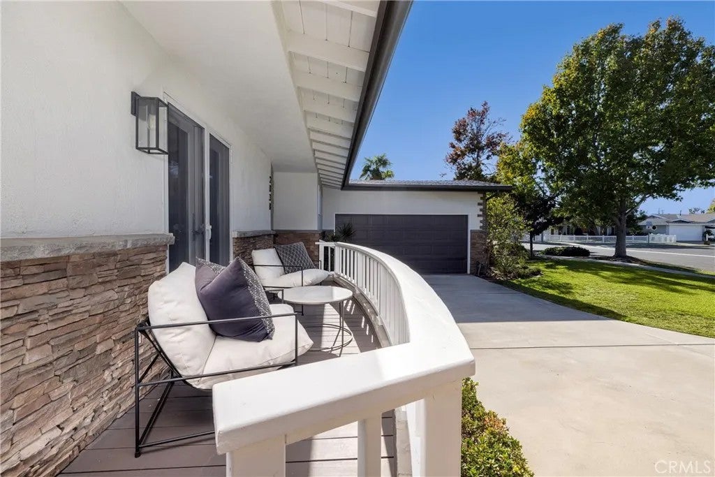 2038 Aliso Avenue
