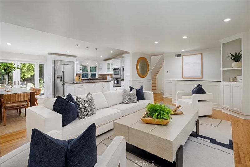 2038 Aliso Avenue