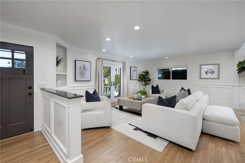 2038 Aliso Avenue