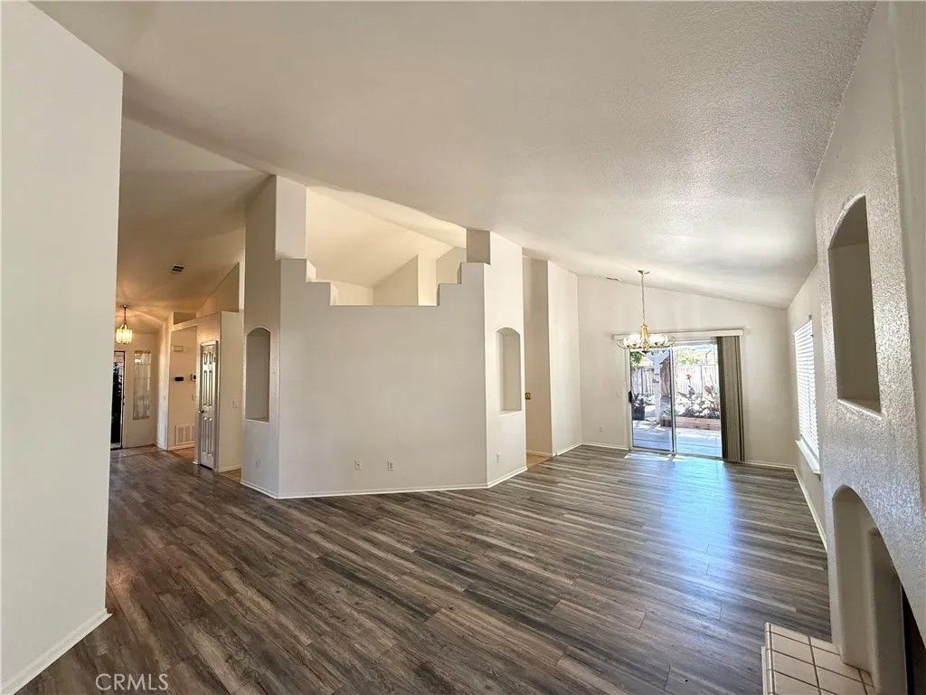 Photo of 1129 Osprey Street, San Jacinto, CA 92583 (MLS # CV26073902)