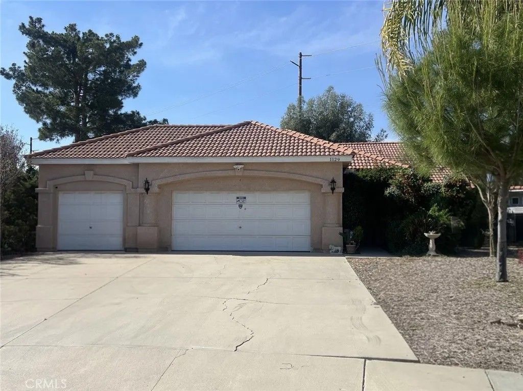 Photo of 1129 Osprey Street, San Jacinto, CA 92583 (MLS # CV26073902)
