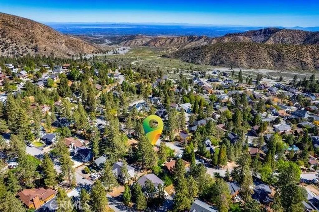 Photo of 2285 Lausanne Dr, Wrightwood, CA 92397 (MLS # CV26086233)