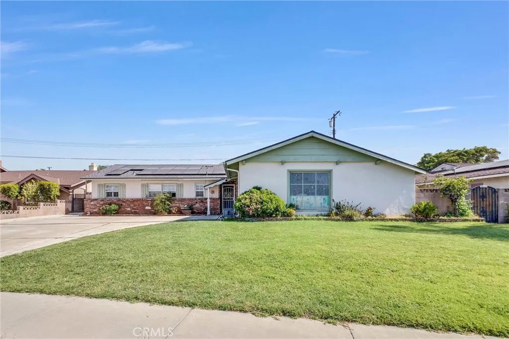 1281 Clinton Court