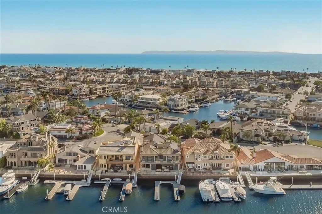 Photo of 16462 Malden Circle, Huntington Beach, CA 92649 (MLS # LG26078540)