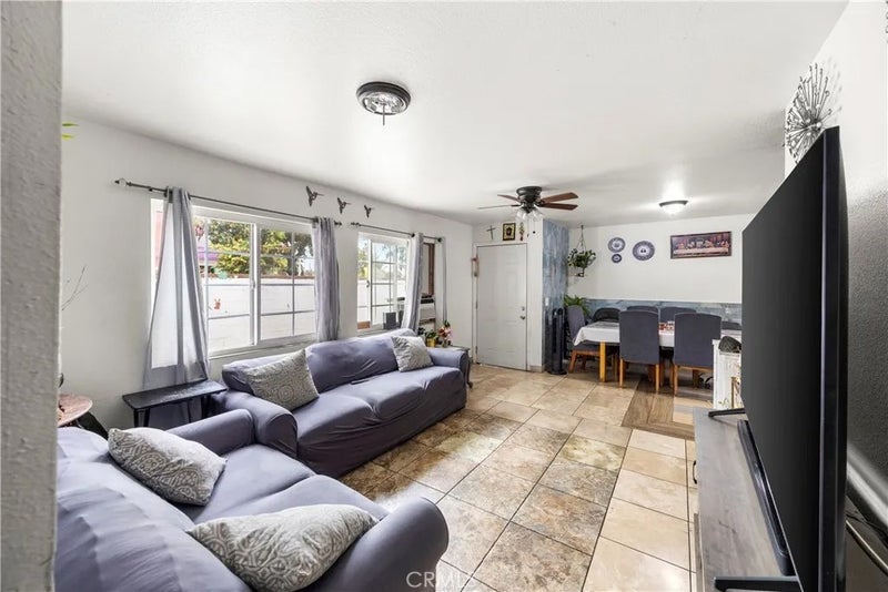 1219 S Downey