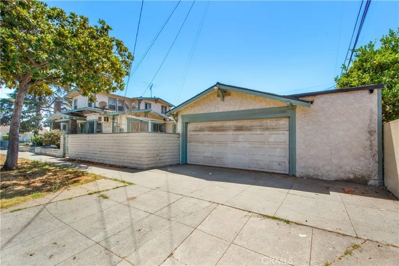 4301 Arlington Ave.