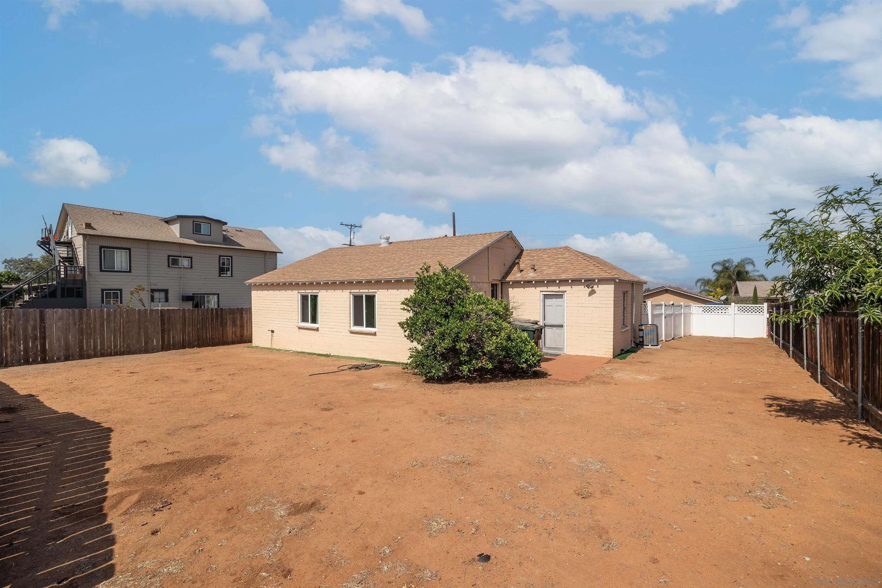 1285 Bates Lane
