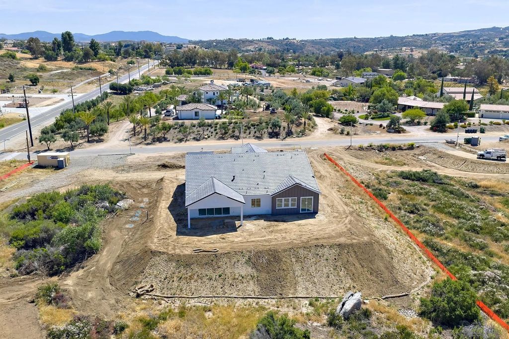 Photo of 39127 Corte Venture, Temecula, CA 92592 (MLS # 260009498)