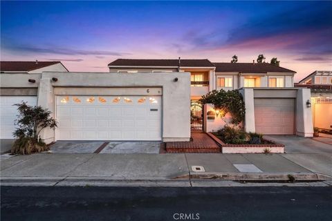 Photo of 6 Mandrake Way, Irvine, CA 92612 (MLS # AR26029201)