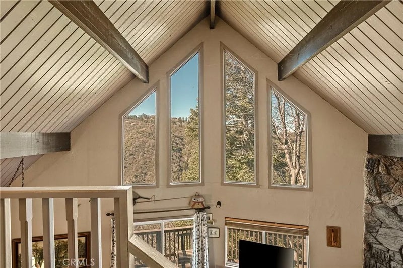 1256 Grass Valley