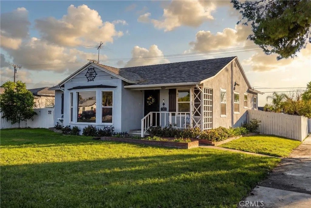 Photo of 806 E I, Ontario, CA 91764 (MLS # TR26045934)