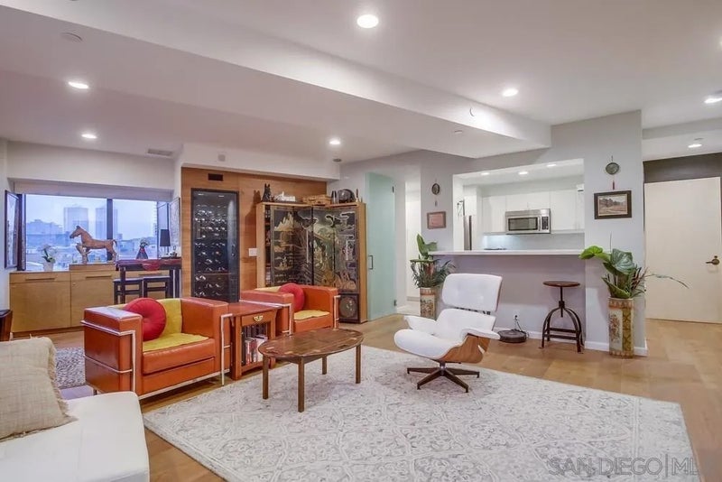 100 Harbor Drive 605