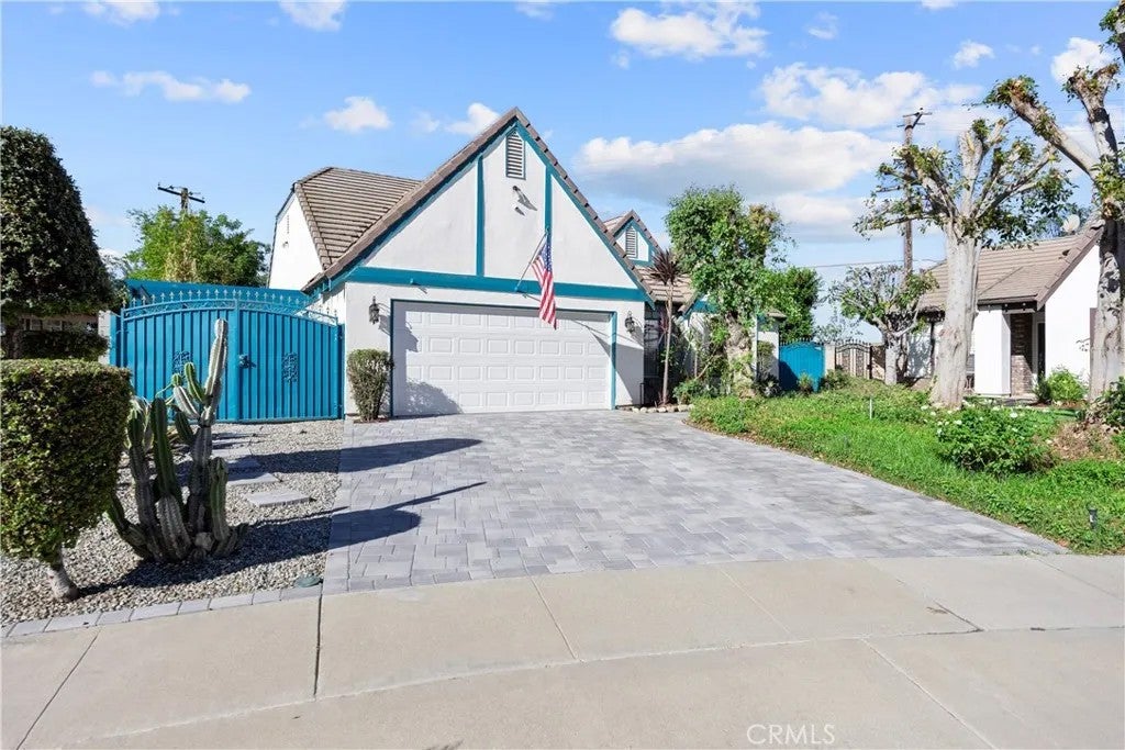 1598 Oakdale Court