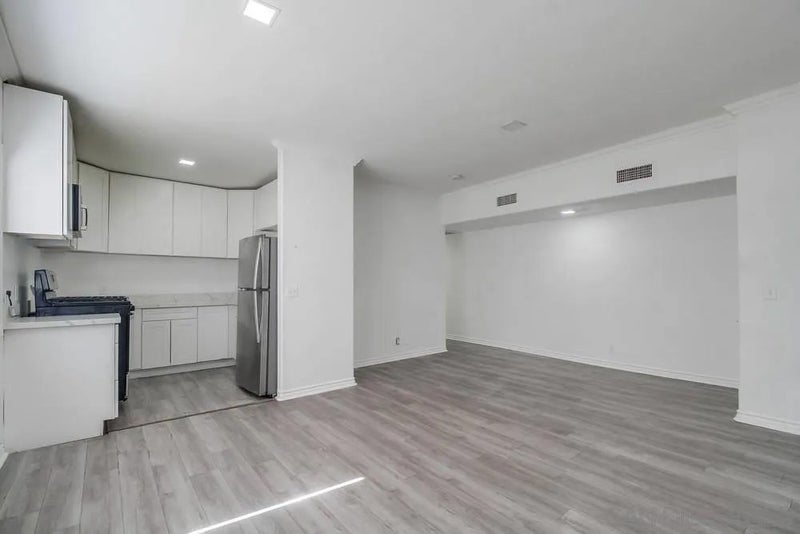 734-738 Grand Ave