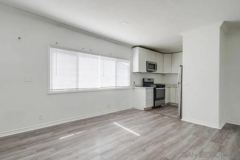 734-738 Grand Ave