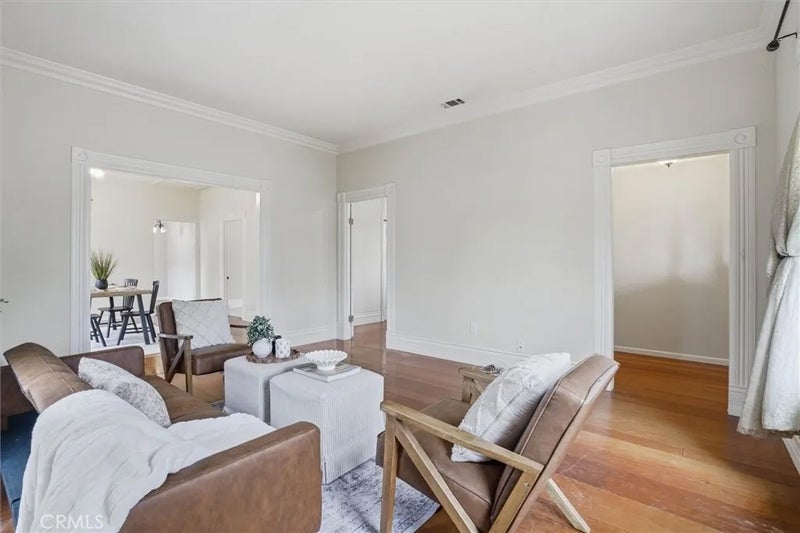 302 S Mason