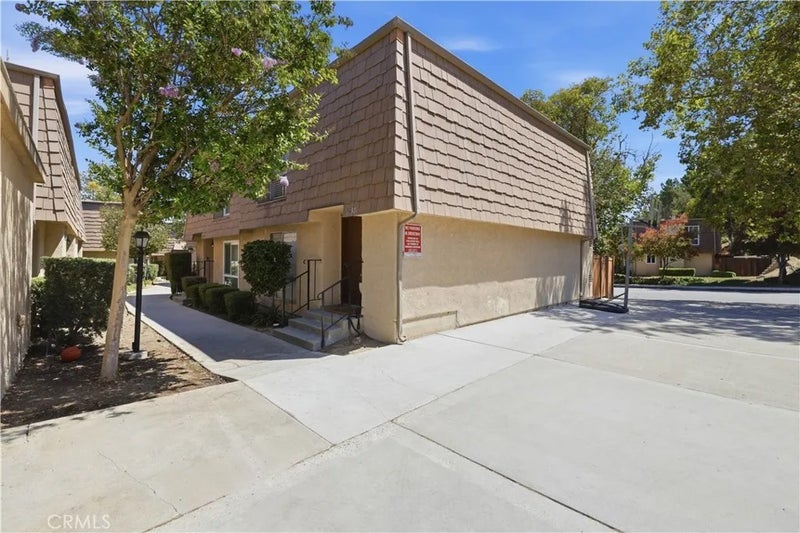 27511 Endeavor St