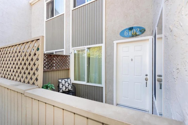 6333 College Grove Way 6102