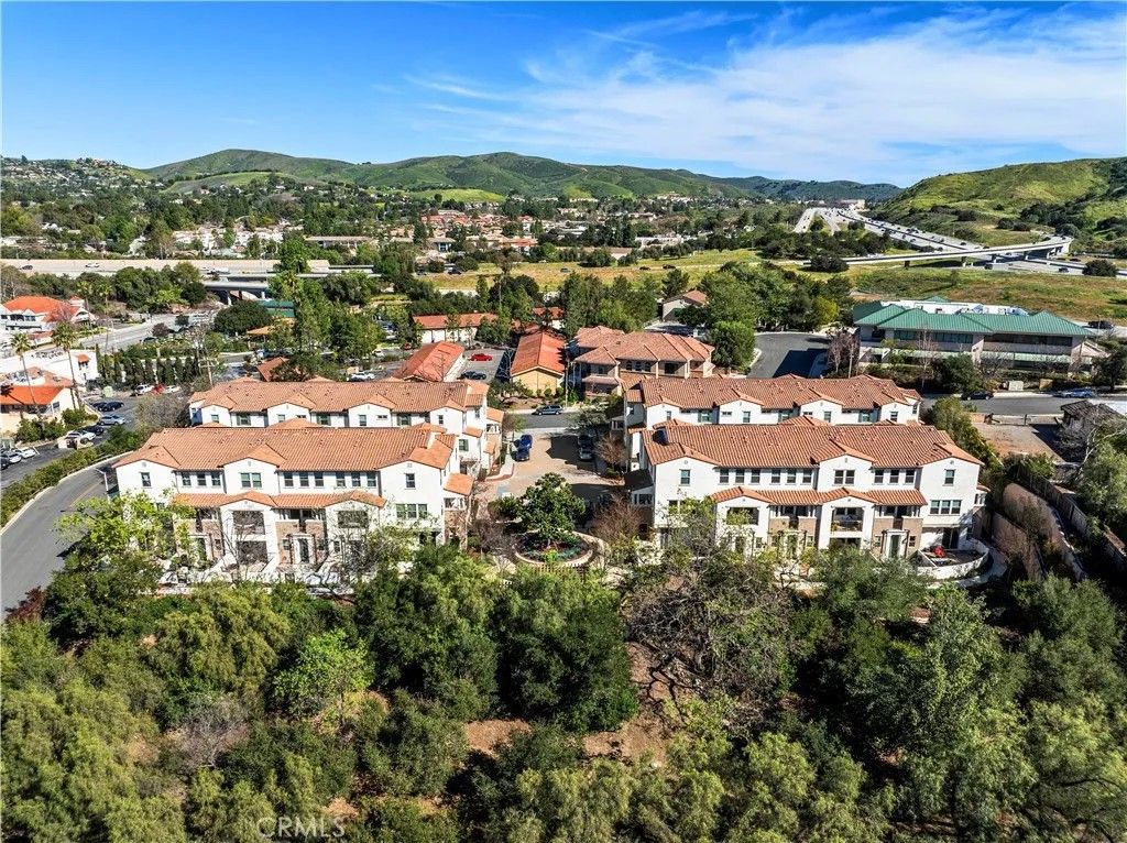 Photo of 83 Jensen Court, Thousand Oaks, CA 91360 (MLS # PW26040196)