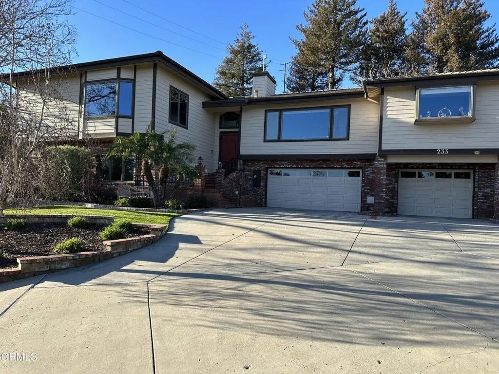 Photo of 233 Camino La Madera, Camarillo, CA 93010 (MLS # V1-35014)