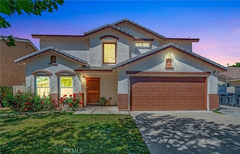 Photo of 45441 Pickford Ave, Lancaster, CA 93534 (MLS # SR26084556)
