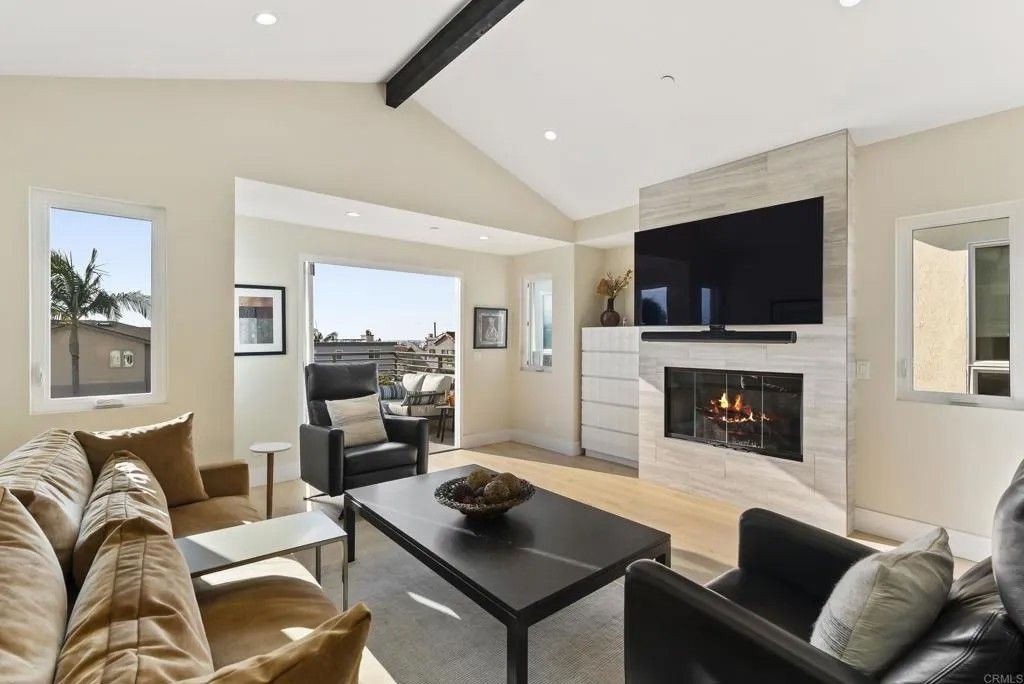 Photo of 2319 Cambridge Ave, Cardiff By The Sea, CA 92007 (MLS # NDP2600794)