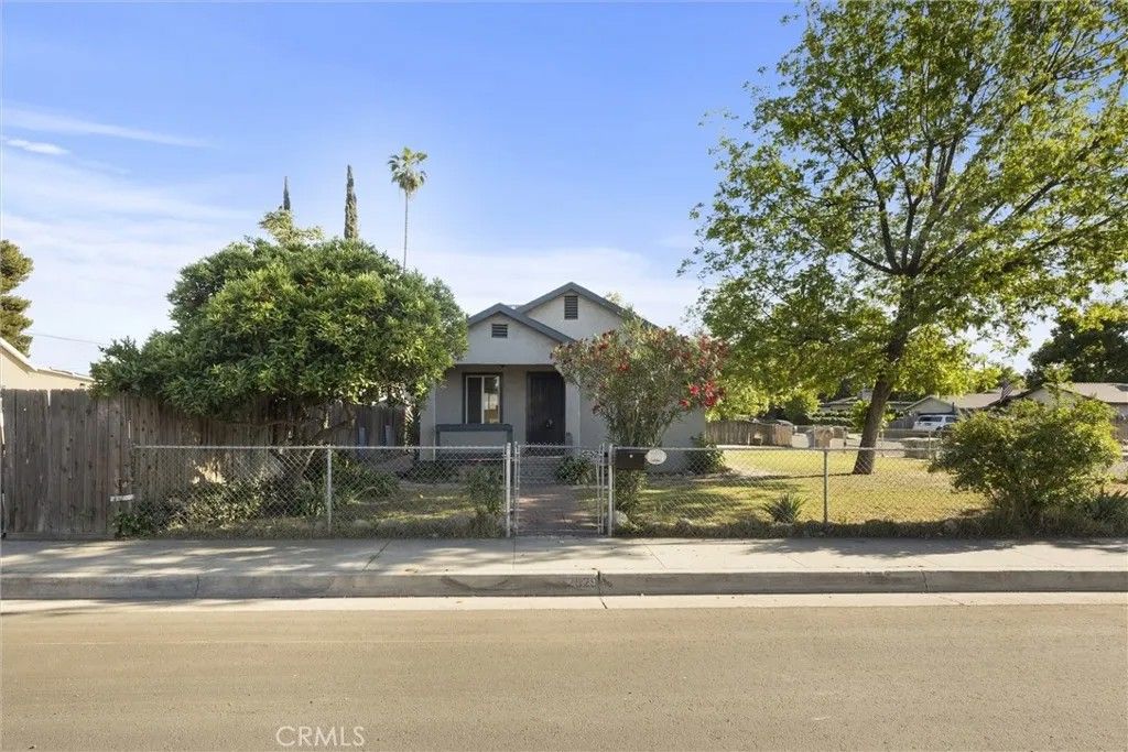 Photo of 2829 Dracena Street, Bakersfield, CA 93304 (MLS # PI26077480)