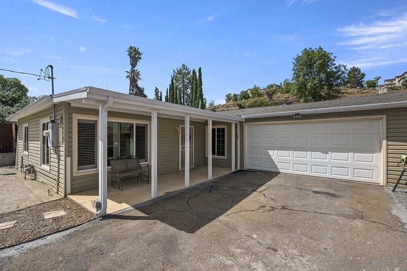 1157 Via Loma Vista
