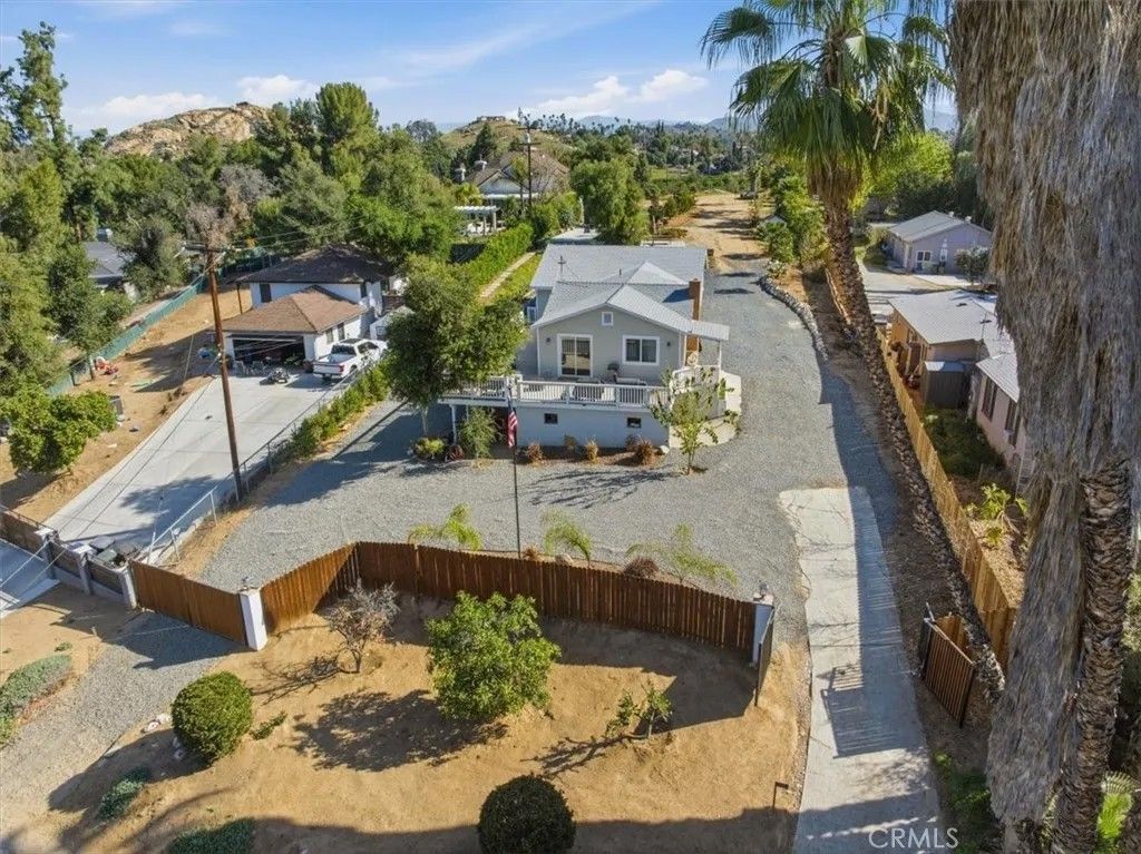 Photo of 2317 Grace St, Riverside, CA 92504 (MLS # IV26052935)