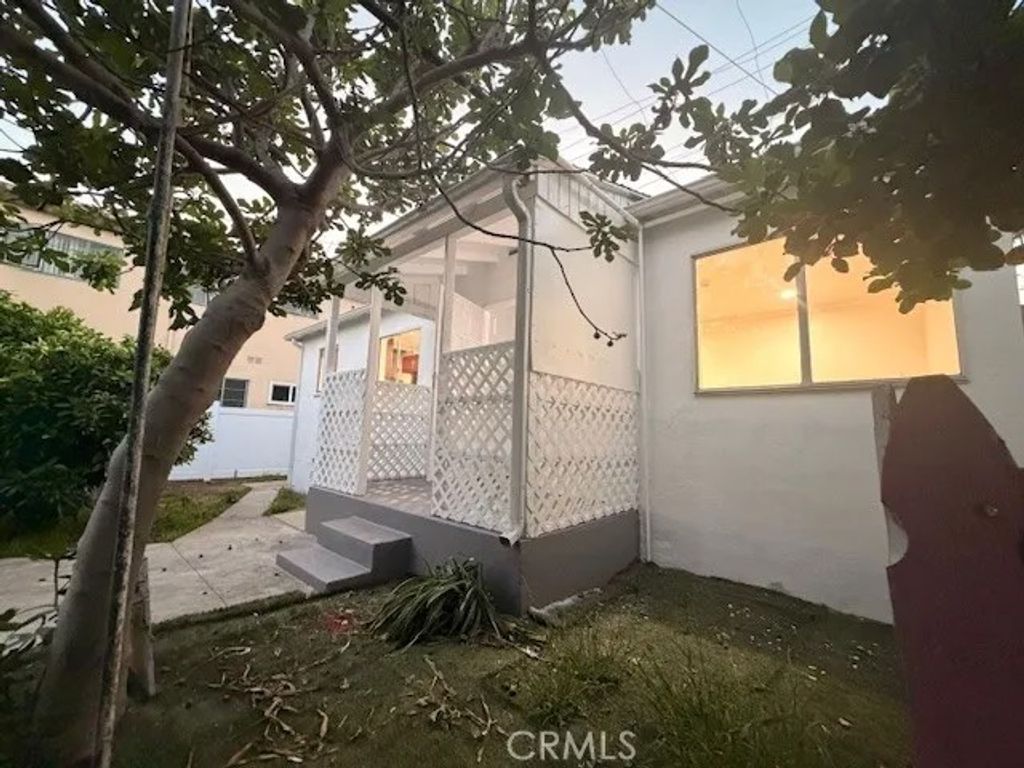 Photo of 1153 Justin Ave #A, Glendale, CA 91201 (MLS # GD26065908)