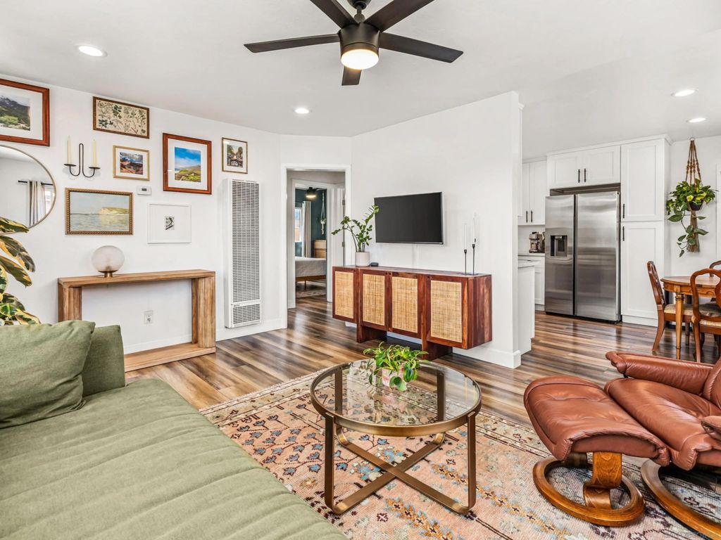 Photo of 980 Georgia St, Imperial Beach, CA 91932 (MLS # 260010931)