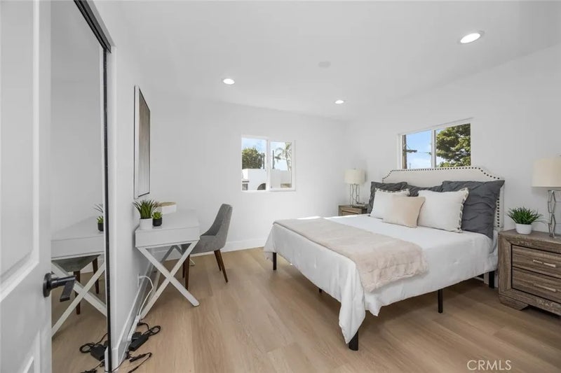 201 S Melrose