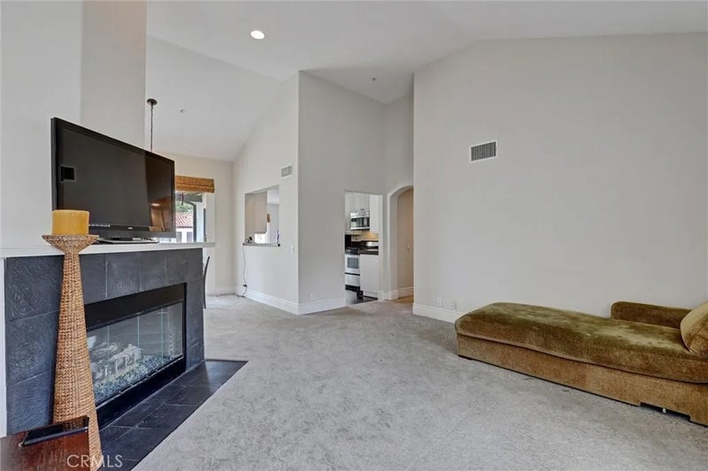8 Celano Court