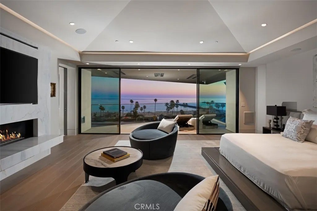 2928 Ocean