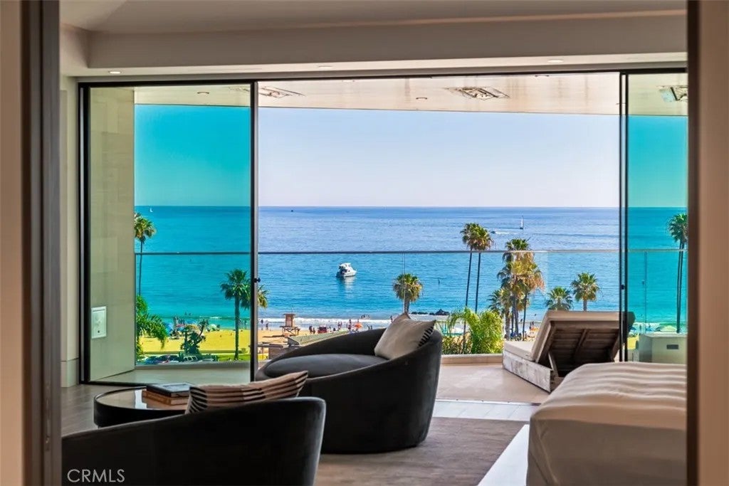 2928 Ocean