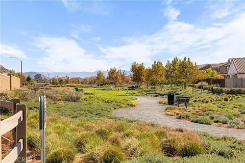 Tiny photo for 29502 Twinberry Cir, Menifee, CA 92584 (MLS # OC25254949)