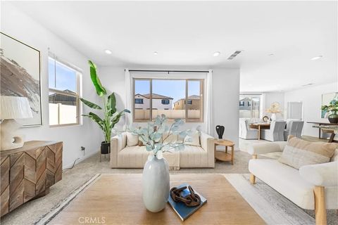 Tiny photo for 29502 Twinberry Cir, Menifee, CA 92584 (MLS # OC25254949)