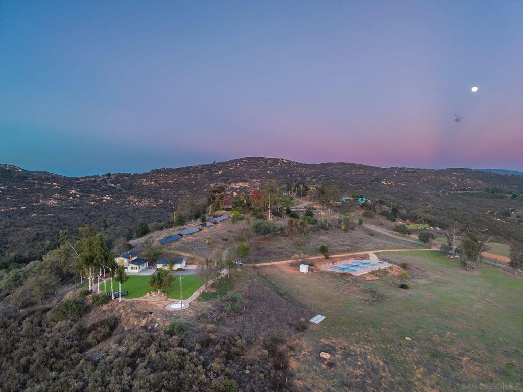 Photo of 26086 Bear Valley Heights Road, Escondido, CA 92027 (MLS # 250045606)