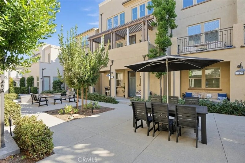 7 Higo Street