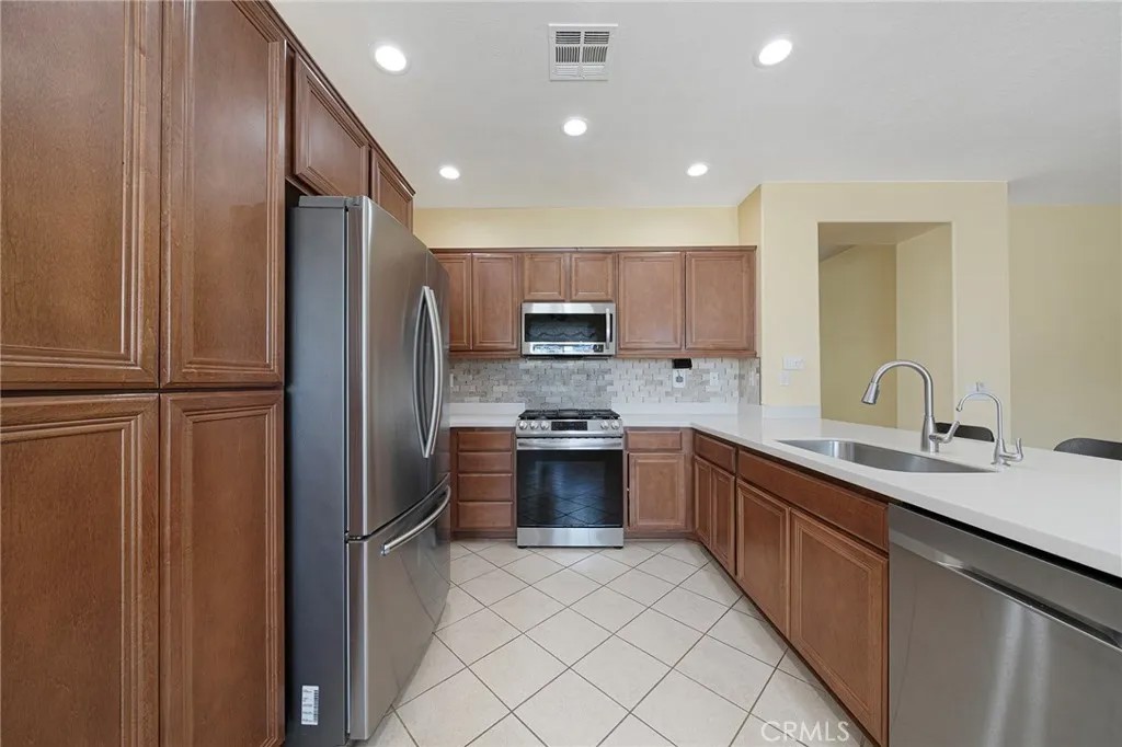 13427 Cypress