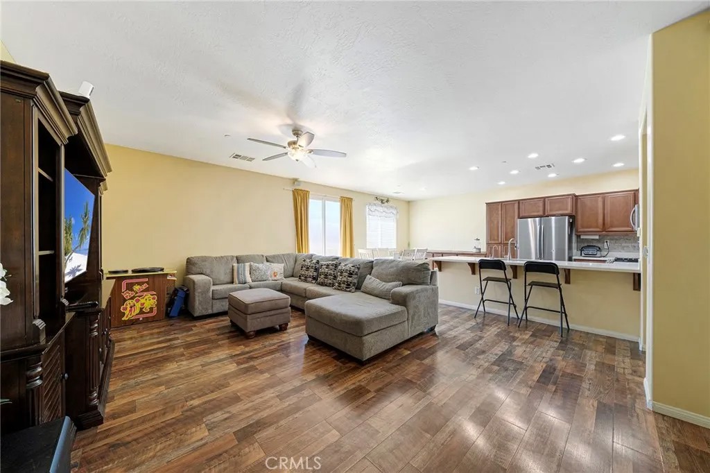 13427 Cypress