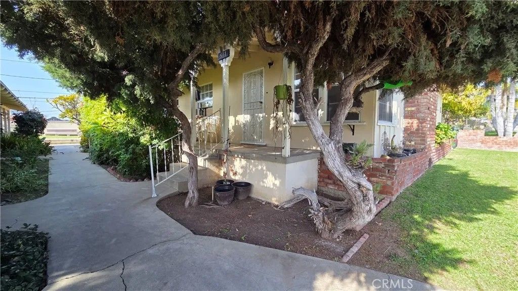 Photo of 511 N 19th, Montebello, CA 90640 (MLS # AR25279117)