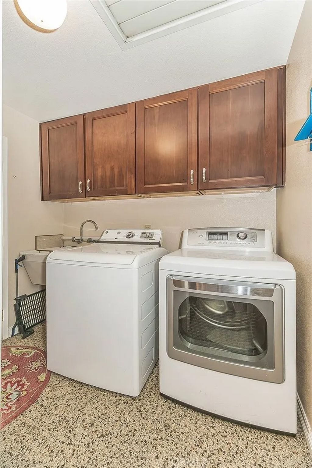 Photo of 5644 N Hazel Ave, Fresno, CA 93711 (MLS # FR26027537)