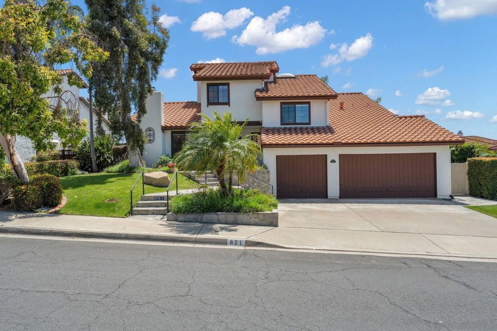 Photo of 821 Inspiration Ln, Escondido, CA 92025 (MLS # 260009637)